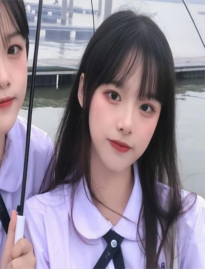 表演艺术解析：《恋爱理论》的群像表演的整体效果与个体特色 感受表演的情感力量